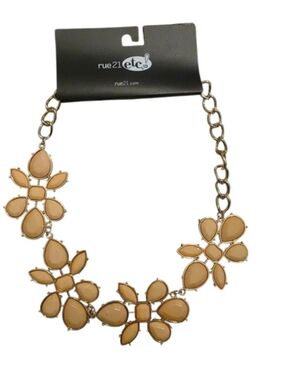 Rue21 Gold and Peach Floral Necklace